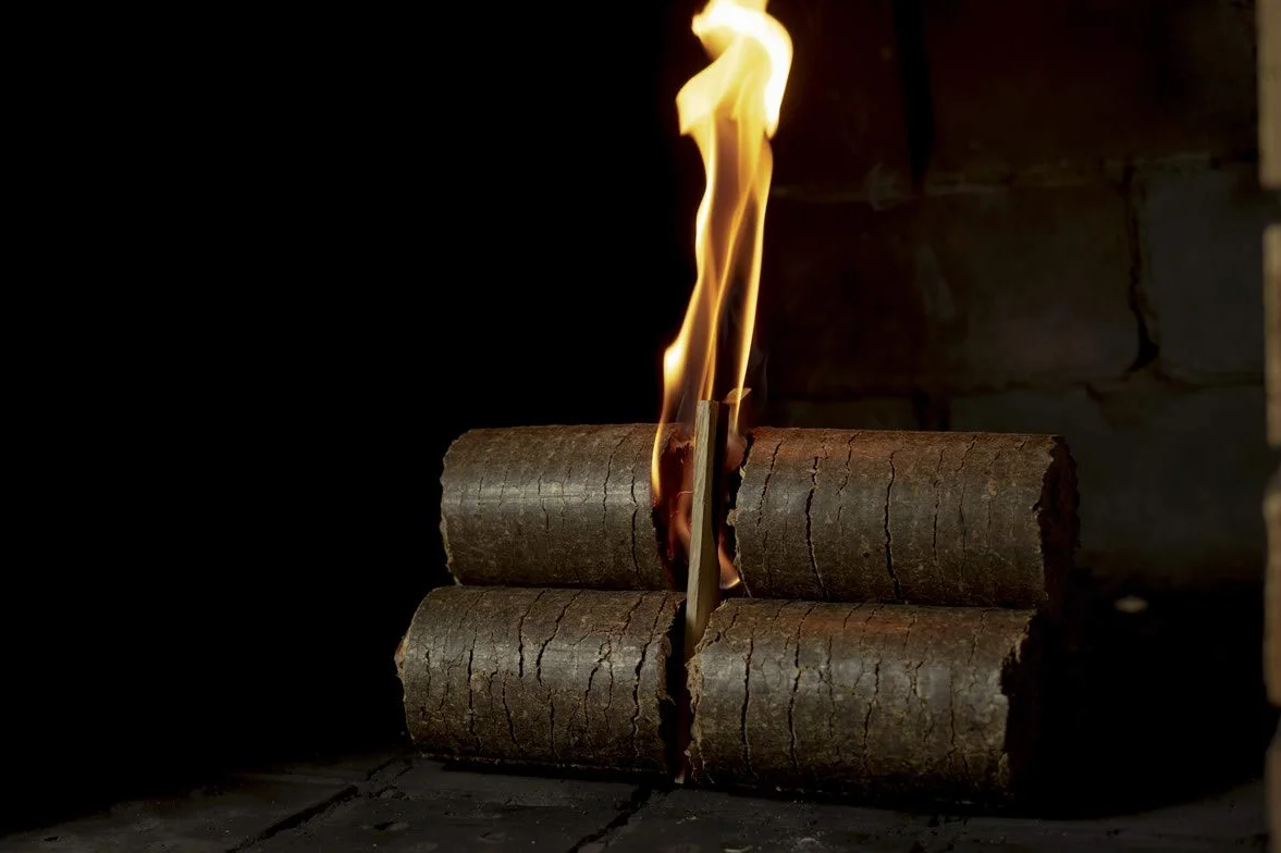 ECO-PAL ECOMAX Chimenea de combustible, briquetas de madera para chimenea, briquetas de alta calidad, larga duración de combustión, respetuoso con el medio ambiente, certificado, en diferentes