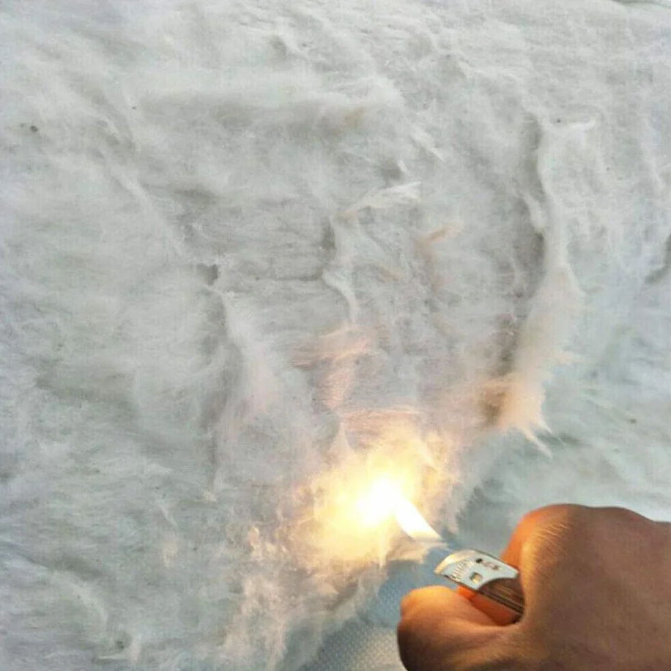 Manta de fibra de cerámica de silicato aislante de alta temperatura ignífuga (30 mm de grosor)