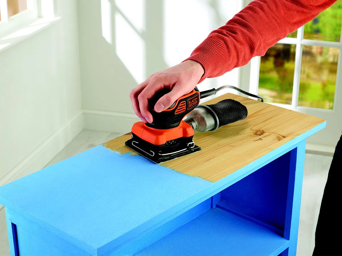 BLACK+DECKER KA450 KA450 Lijadora Orbital 220W 1 4 Hoja con accionador a presión 220W Naranja