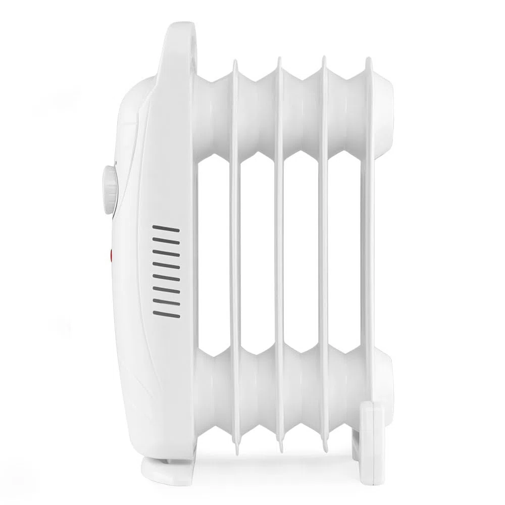 Radiador de aceite junior 5 elementos térmicos. Potencia máxima 700 W. Termostato regulable.