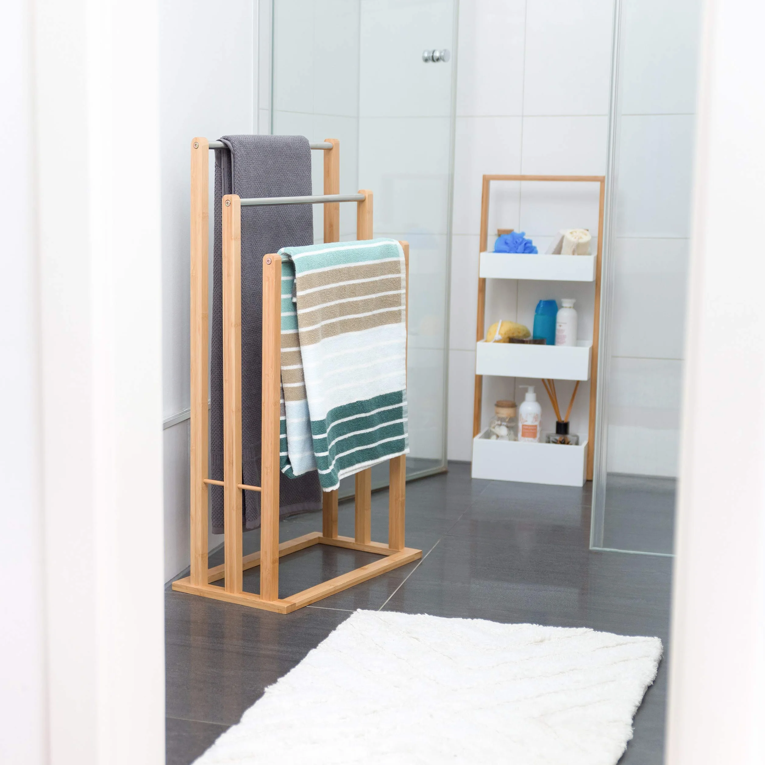 Relaxdays Toallero de Pie Bambú 3 Barras Soporte Toallas Madera 84x48x26 cm Marrón Natural