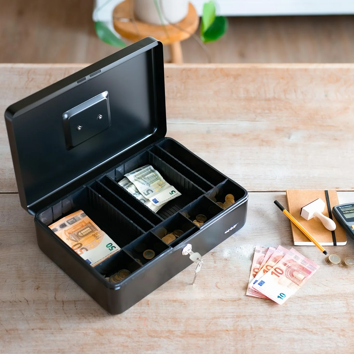 HMF 22036-02 Caja de Caudales, Bandeja para División Individual, 36 x 25 x 11 cm, negro